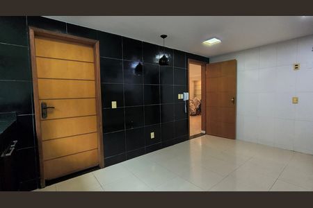 Casa de condomínio à venda com 380m², 5 quartos e 1 vaga