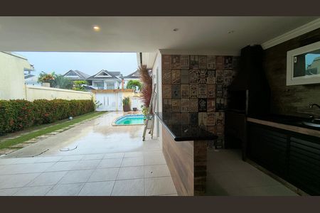 Casa de condomínio à venda com 380m², 5 quartos e 1 vaga