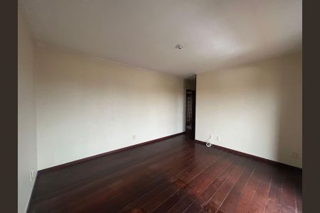 Apartamento para alugar com 140m², 3 quartos e sem vagaSuite