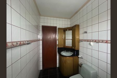 Apartamento para alugar com 140m², 3 quartos e sem vagaBanheiro da Suíte