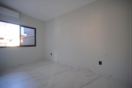 Casa para alugar com 60m², 2 quartos e 1 vagaQuarto 1