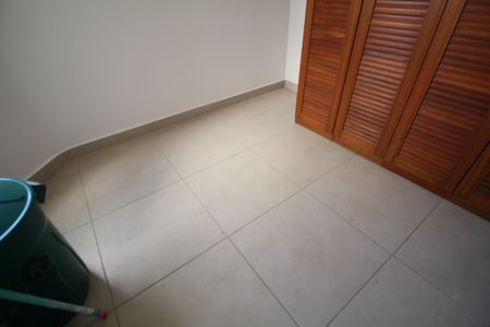 Apartamento para alugar com 263m², 3 quartos e 3 vagasQuarto de Serviço