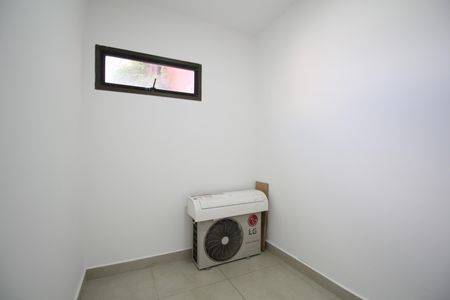 Apartamento para alugar com 263m², 3 quartos e 3 vagasQuarto de Serviço