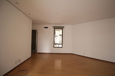 Apartamento para alugar com 263m², 3 quartos e 3 vagasSuíte 1
