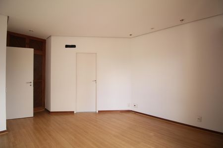 Apartamento para alugar com 263m², 3 quartos e 3 vagasSuíte 3