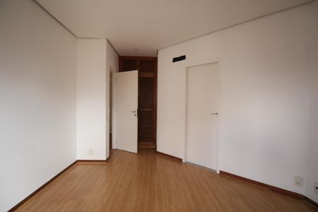 Apartamento para alugar com 263m², 3 quartos e 3 vagasSuíte 3