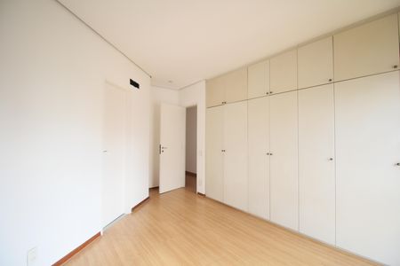 Apartamento para alugar com 263m², 3 quartos e 3 vagasSuíte 2