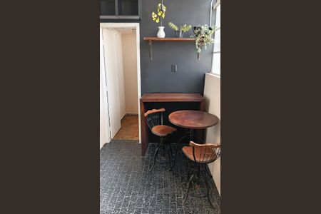 Sala de apartamento para alugar com 3 quartos, 80m² em Centro, Belo Horizonte