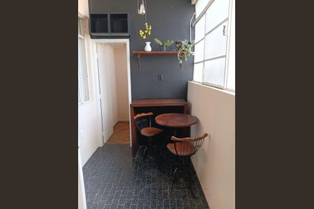 Sala de apartamento para alugar com 3 quartos, 80m² em Centro, Belo Horizonte