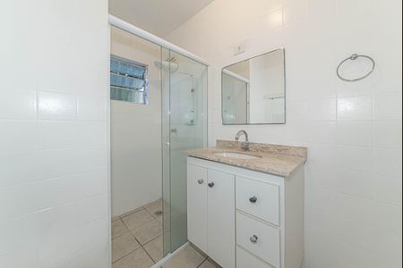 Casa para alugar com 90m², 2 quartos e 1 vaga Casa para alugar com 90m², 2 quartos e 1 vagaBanheiro