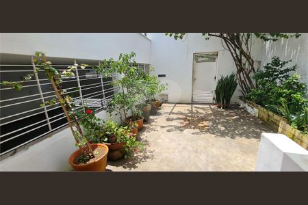 Casa à venda com 5 quartos, 428m² em Campo Belo, São Paulo