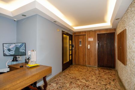 Apartamento para alugar com 125m², 3 quartos e 1 vaga Apartamento para alugar com 125m², 3 quartos e 1 vagaHall Social