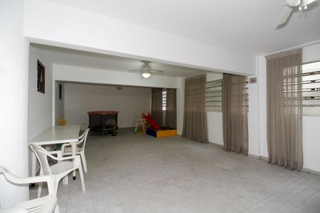 Apartamento para alugar com 125m², 3 quartos e 1 vaga Apartamento para alugar com 125m², 3 quartos e 1 vagaÁrea Comum - Salão de Festas