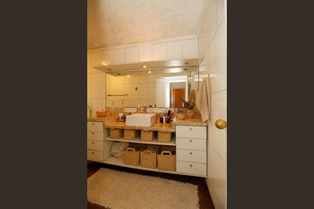 Apartamento para alugar com 125m², 3 quartos e 1 vaga Apartamento para alugar com 125m², 3 quartos e 1 vagaBanheiro da Suíte