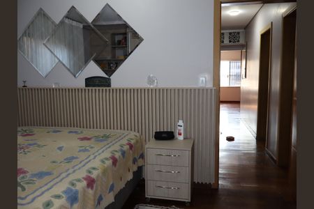 Casa à venda com 280m², 3 quartos e 12 vagasSuíte
