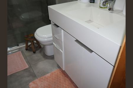Casa à venda com 280m², 3 quartos e 12 vagasBanheiro Social