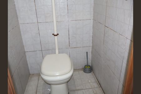 Casa à venda com 280m², 3 quartos e 12 vagasBanheiro de serviço 2