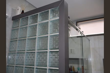 Casa à venda com 280m², 3 quartos e 12 vagasBanheiro da Suíte
