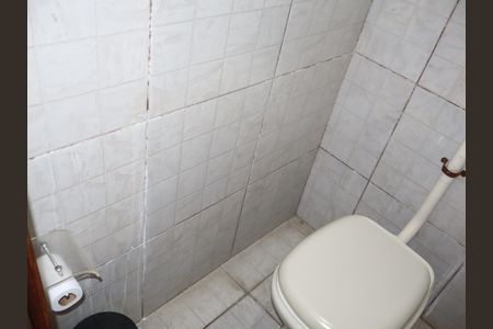 Casa à venda com 280m², 3 quartos e 12 vagasBanheiro de serviço 2