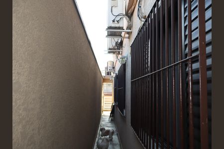 Casa à venda com 280m², 3 quartos e 12 vagasCorredor externo