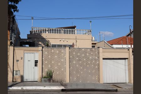 Casa à venda com 280m², 3 quartos e 12 vagas Casa à venda com 280m², 3 quartos e 12 vagasFachada e portão
