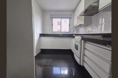 Apartamento para alugar com 150m², 4 quartos e 3 vagas Apartamento para alugar com 150m², 4 quartos e 3 vagasCozinha