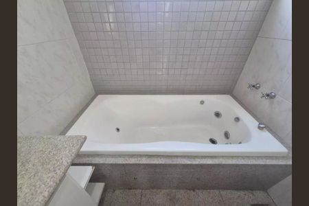 Apartamento para alugar com 150m², 4 quartos e 3 vagas Apartamento para alugar com 150m², 4 quartos e 3 vagasBanheiro