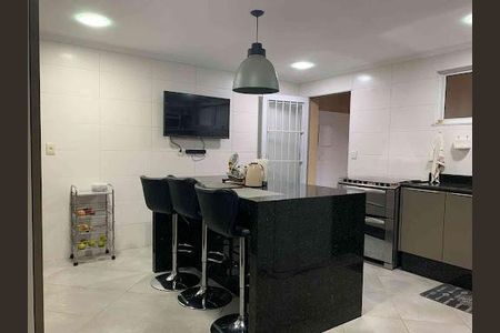 Casa à venda com 187m², 2 quartos e 1 vaga