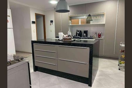 Casa à venda com 2 quartos, 187m² em Barreto, Niterói