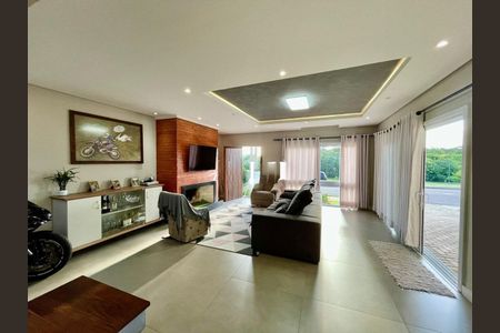 Casa de condomínio para alugar com 211m², 4 quartos e 4 vagas Casa de condomínio para alugar com 211m², 4 quartos e 4 vagasSala