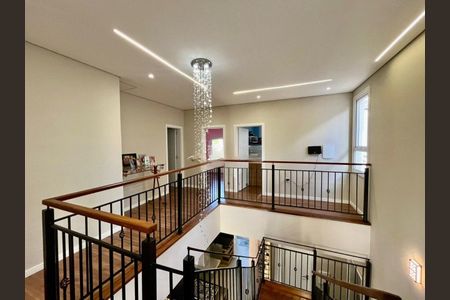 Casa de condomínio para alugar com 211m², 4 quartos e 4 vagas