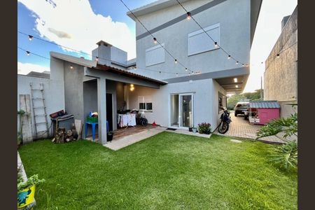 Casa de condomínio para alugar com 211m², 4 quartos e 4 vagas