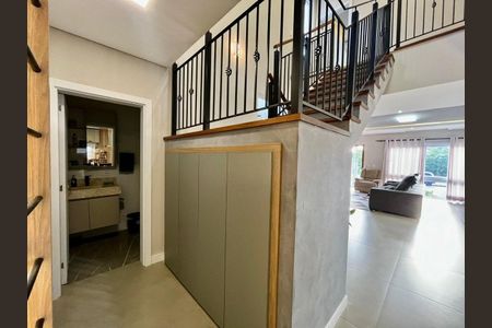 Casa de condomínio para alugar com 211m², 4 quartos e 4 vagas