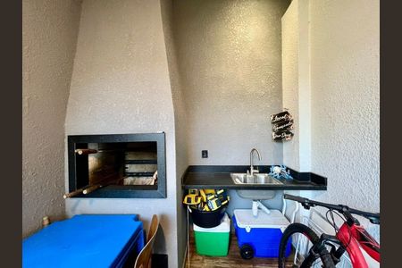 Casa de condomínio para alugar com 211m², 4 quartos e 4 vagas