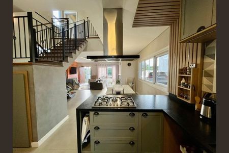 Casa de condomínio para alugar com 211m², 4 quartos e 4 vagas Casa de condomínio para alugar com 211m², 4 quartos e 4 vagasCozinha
