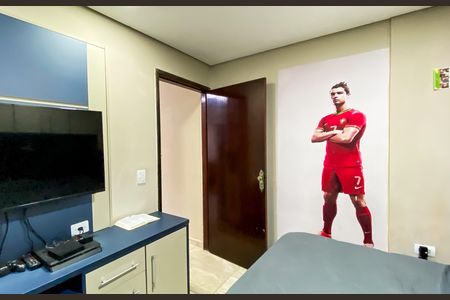 Casa à venda com 180m², 4 quartos e 2 vagasQuarto de Serviço