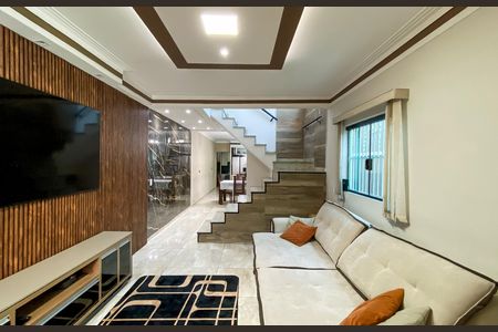 Sala de casa à venda com 4 quartos, 180m² em Engenheiro Goulart, São Paulo