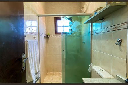 Casa à venda com 180m², 4 quartos e 2 vagasBanheiro 