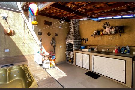 Casa à venda com 180m², 4 quartos e 2 vagasÁrea de Serviço