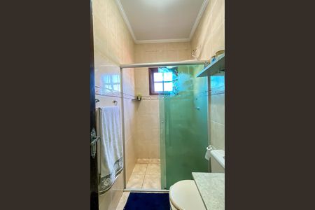 Casa à venda com 180m², 4 quartos e 2 vagasBanheiro 