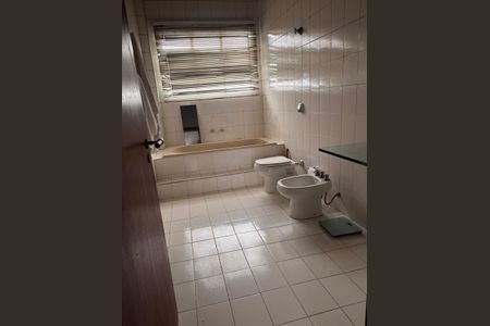 Apartamento à venda com 185m², 2 quartos e 2 vagas Apartamento à venda com 185m², 2 quartos e 2 vagasBanheiro