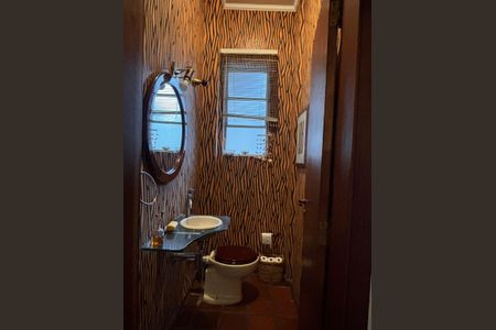 Apartamento à venda com 185m², 2 quartos e 2 vagas Apartamento à venda com 185m², 2 quartos e 2 vagasBanheiro