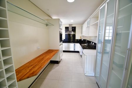 Apartamento para alugar com 110m², 3 quartos e 2 vagasCozinha