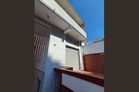 Fachada de casa à venda com 6 quartos, 263m² em Vila Anglo Brasileira, São Paulo