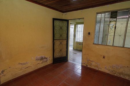 Sala de casa para alugar com 1 quarto, 50m² em Cosmos, Rio de Janeiro