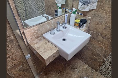 Apartamento à venda com 85m², 3 quartos e 2 vagas Apartamento à venda com 85m², 3 quartos e 2 vagasBanheiro Quarto 1