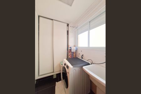 Apartamento à venda com 85m², 3 quartos e 2 vagas Apartamento à venda com 85m², 3 quartos e 2 vagasÁrea de Serviço