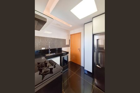 Apartamento à venda com 85m², 3 quartos e 2 vagas Apartamento à venda com 85m², 3 quartos e 2 vagasCozinha