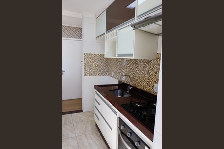 Cozinha de apartamento para alugar com 2 quartos, 58m² em Umuarama, Osasco