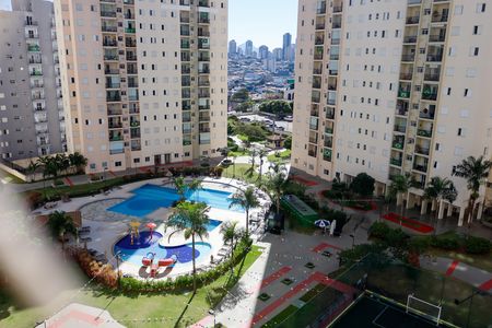 Vista da Sacada de apartamento para alugar com 2 quartos, 58m² em Umuarama, Osasco